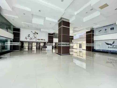 Daniela Linarez Vende Exclusiva Oficina Con Impresionante Vista Panorámica, Amplios Espacios, 2 Baños, Planta Eléctrica Ubicada En El Este De Barquisimeto