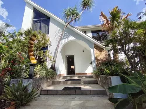 Casa Con Excelente Distribución Ubicada En Altos De Guataparo Valencia, Julian Acosta 173.