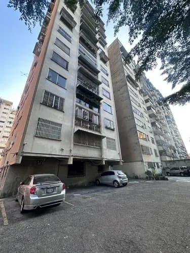 Venta De Apto. 79 M2 En Los Ruices Excelente Ubicacion, 2hb/2b/1