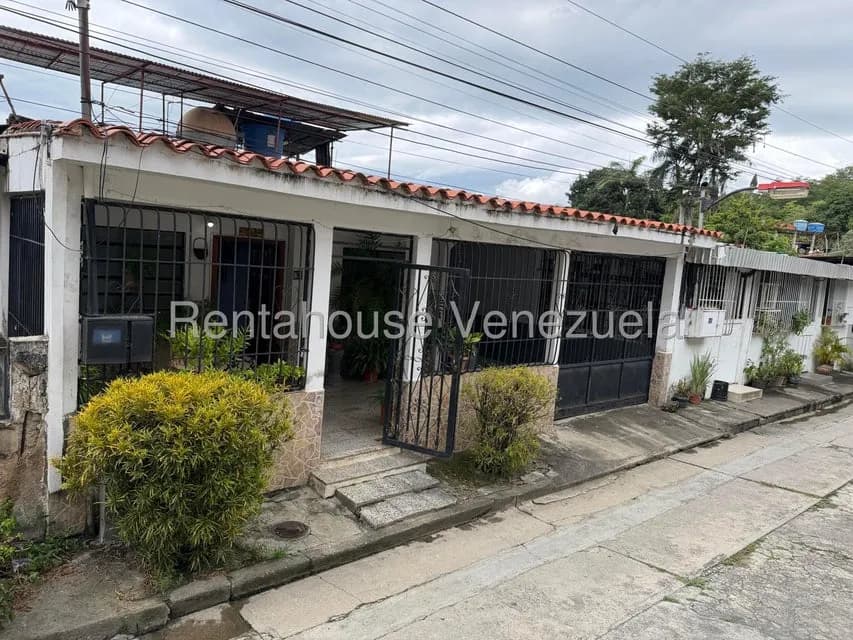 Casa (1 Nivel) en Venta en Los Naranjos, Miranda