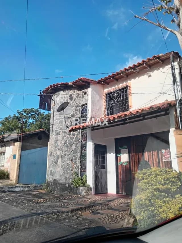 Casa Comercial