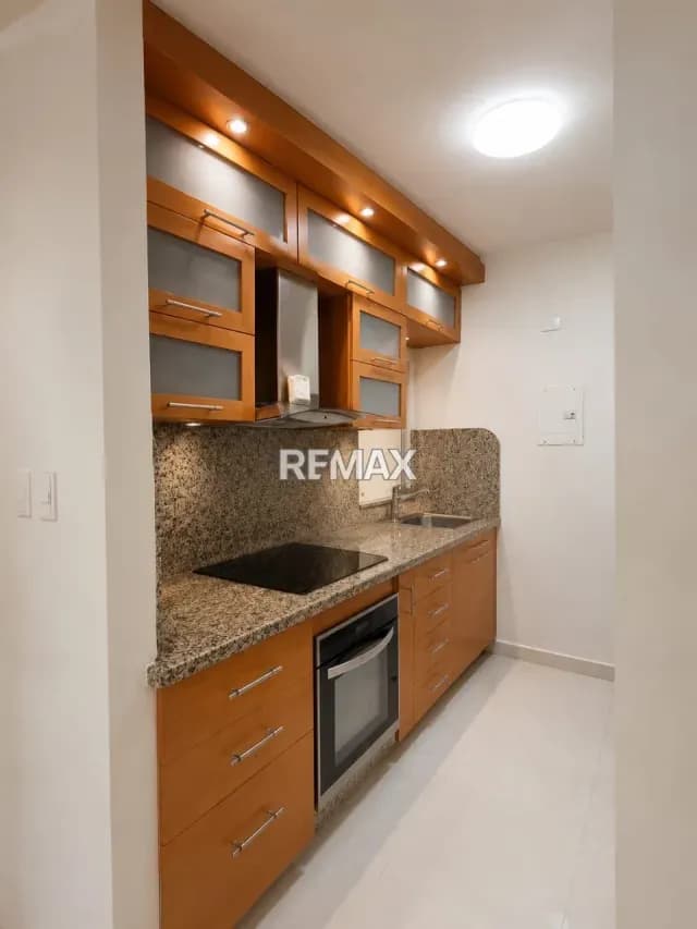 Res Valles del Nogal Apartamento en Venta Planta Baja de Esquina San Diego La Cumaca