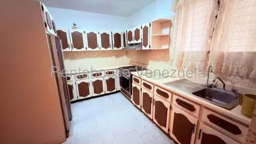Apartamento En Venta San Antonio De Los Altos-yz-cod. 26-17470