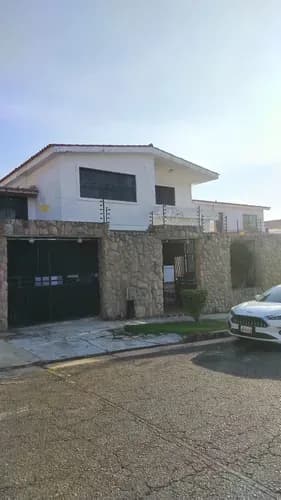 Casa En Venta Urb. Trigal Norte, Valencia En Calle Cerrada Ns