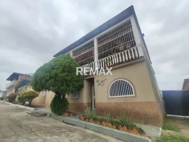 Casa en Venta Urb. Matalinda, Villas de Matalinda