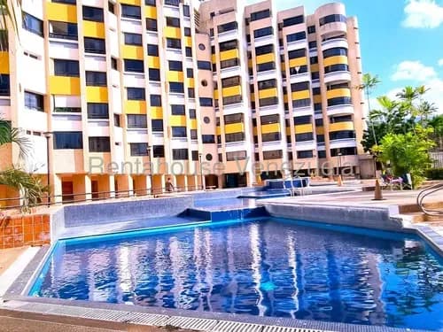 Vendo Espectacular Dúplex, Tipo Ph, De 125 M2 , Completamente Amoblado Playa Grande !!! Magnifica Oportunidad De Inversion...negociable! Acepta Vehiculo O Negocio Del Ramo De Alimentos.*lo