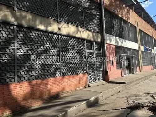 Local - Galpon En Alquiler A Pie De Calle En Catia Mls 26-15095