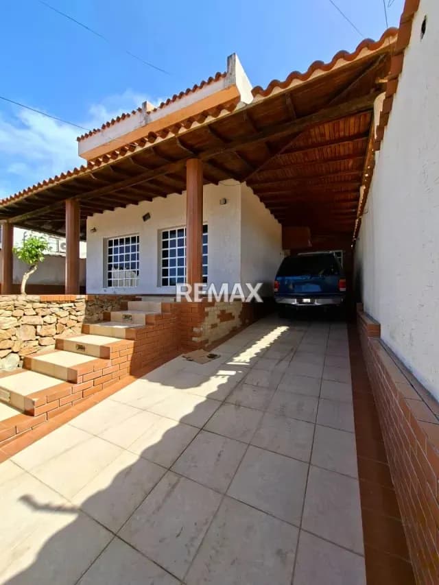 EN VENTA CASA QUINTA EN PLAYA EL ÁNGEL