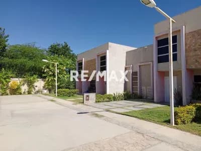 Venta Town House Financiado Conjunto Residencial Mar Coral, Cumana Estado Sucre