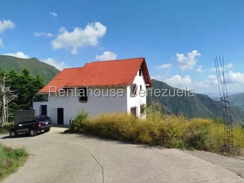 Casa En Venta En La Colonia Tovar En Aragua 26-11670 Irrr