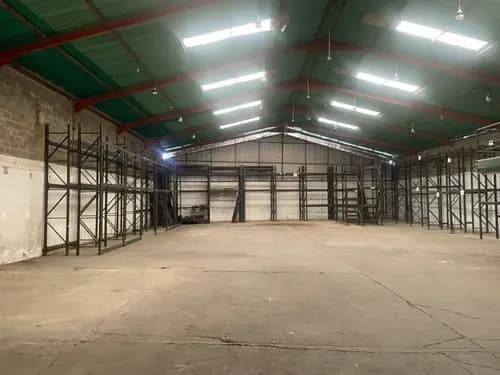 (#1192) Galpón De 1.100m2 En El Encantado Macaracuay