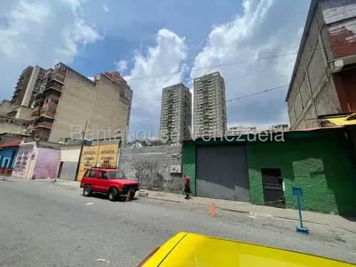 Terreno En Venta En La Trinidad En Excelente Zona Tanto Comercial Cómo Residencial Cda 26-19177 Yf