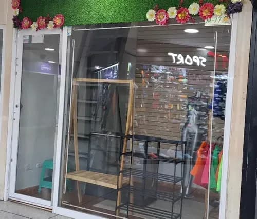 Se Alquila Local En Fin De Siglo Por Laberinto Excelente Ubicación Sindy Ks