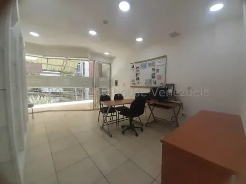 Dennymar, Vende Local Comercial En Cabudare Cc La Estancia. Con 26m2, Acabados Lujosos Y Modernos Contactame B5a8126.