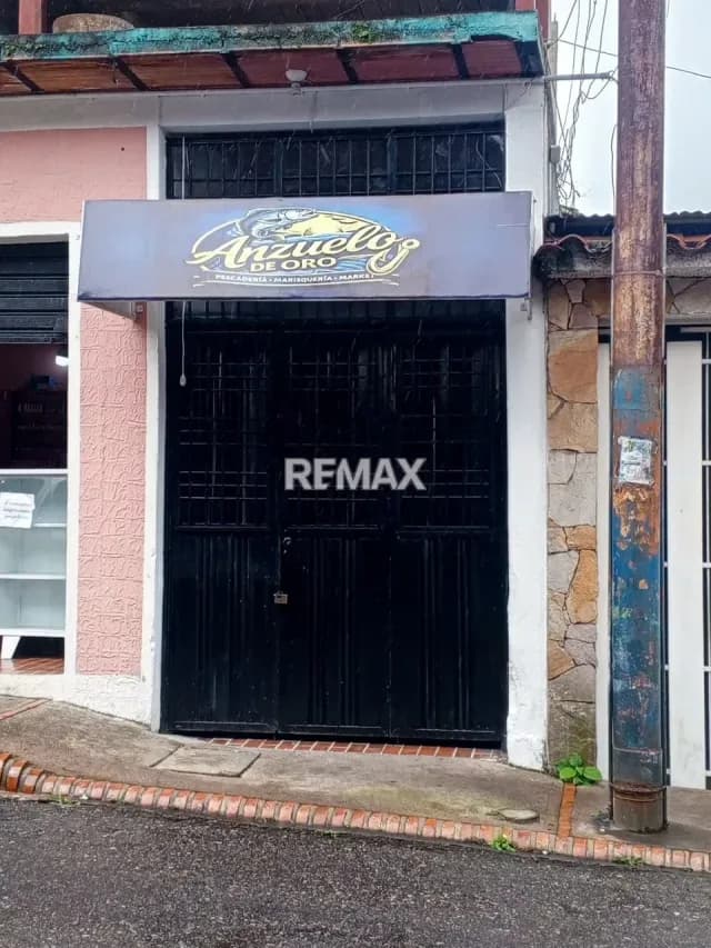 Venta de Equipos para Pescadería, Emprendimiento Anzuelo de Oro. Ubicado en Palmira una cuadra arriba de la plaza Bolívar