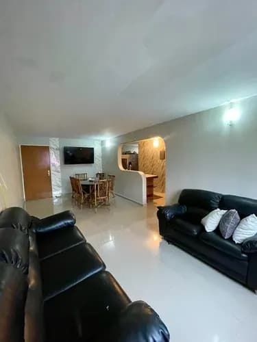 Vende Apartamento En Urb. La Granja, Conj. Resd. Don Bosco, Naguanagua 78,74 M2 Construcción - Torre 1 3 Habitaciones 2 Baños-1 Estacionamiento. An