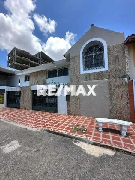 Casa quinta ubicada en tierra negra