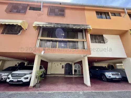Casa En Venta | Los Chorros