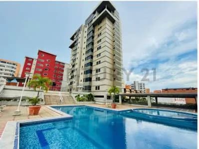 Apartamento PH en venta de 272 m2 Lecheria CR Ikabaru