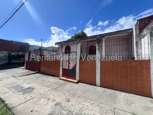 M&n Vende Casa De Platabanda Con 4 Hab. Y 3 Baños; Ubicada En Avenida Principal De San Felipe-yaracuy: 26-12890