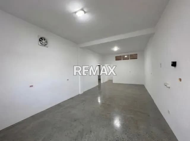 Se vende local comercial en puerta maraven, municipio carirubana del estado Falcón