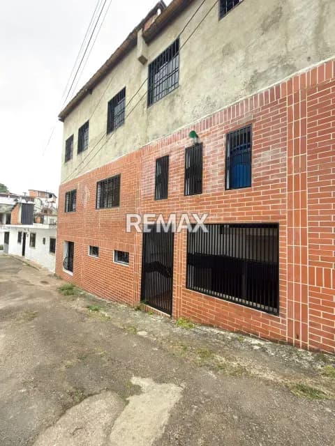 Apartamento Tipo Estudio en alquiler, ubicado en Cueva del Oso. Apartamento # 2