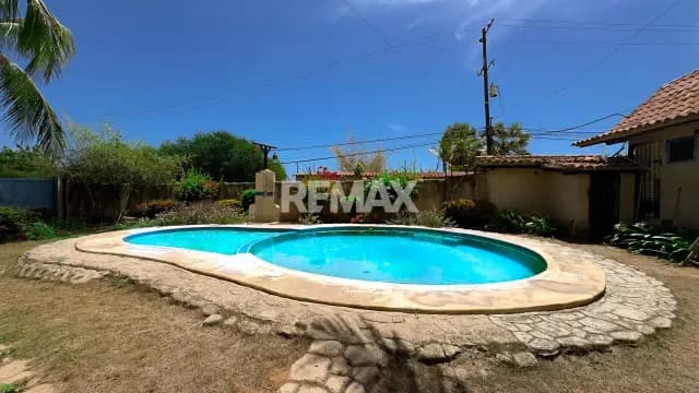 TOWNHOUSE ESTILO RUSTICO CON CONTACTO A LA NATURALEZA, CERCA DE PLAYA GUACUCO