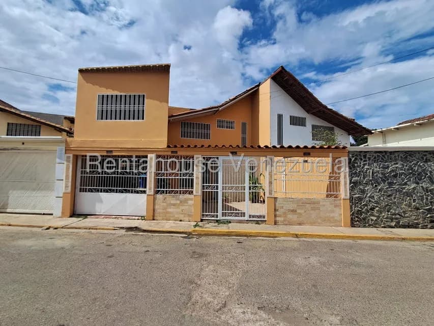 Casa (1 Nivel) en Alquiler en Centro, Falcon