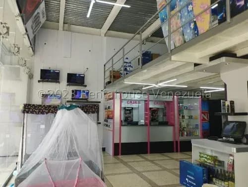 Venta Excelente Edificio Comercial En Esquina De Cinco Niveles Con Ascensor Y Terraza En El Centro Barquisimeto Asesora Mehilyn Perez
