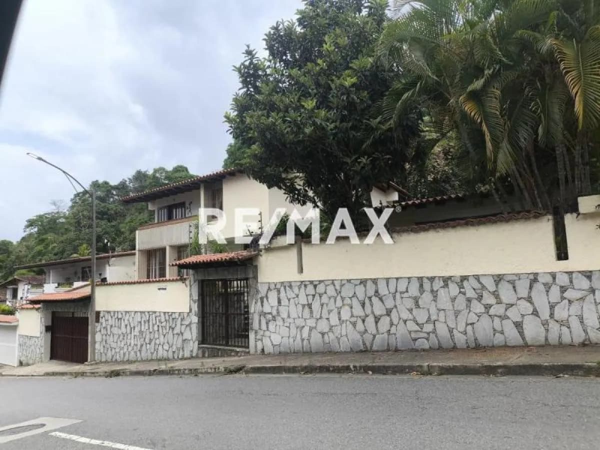 Santa Paula Vendo Casa 630m2 Amplio Jardín