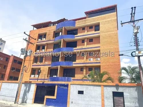 Penthouse De Lujo En Venta En Edificio De Pocas Familias San Jacinto 3 Niveles Estef 26-17516