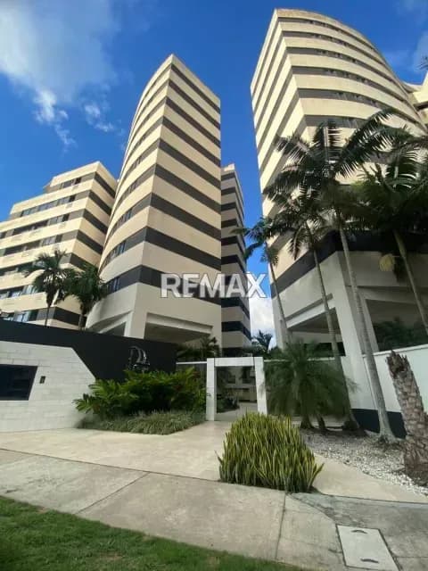 ALQUILER APTO TOTALEMENTE EQUIPADO, INCUYE INTERNET Y CONDOMINIO