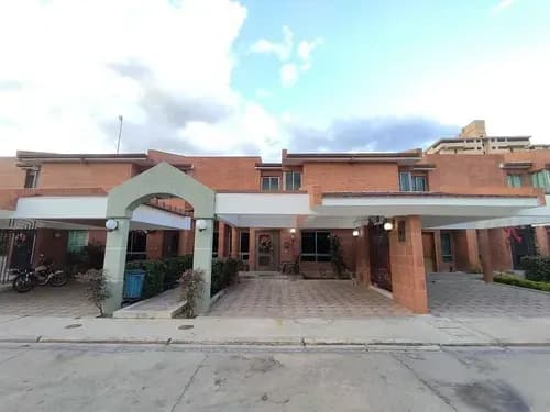 Exclusivo Townhouse En Mañongo, Res. Bonaventure Home, Naguanagua. (ke)