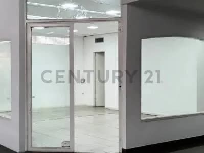Local Comercial en Venta de 49 m2 en Centro Comercial Plazas las Américas