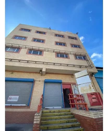 Alquiler Edificio Industrial La Trinidad. 3200m2