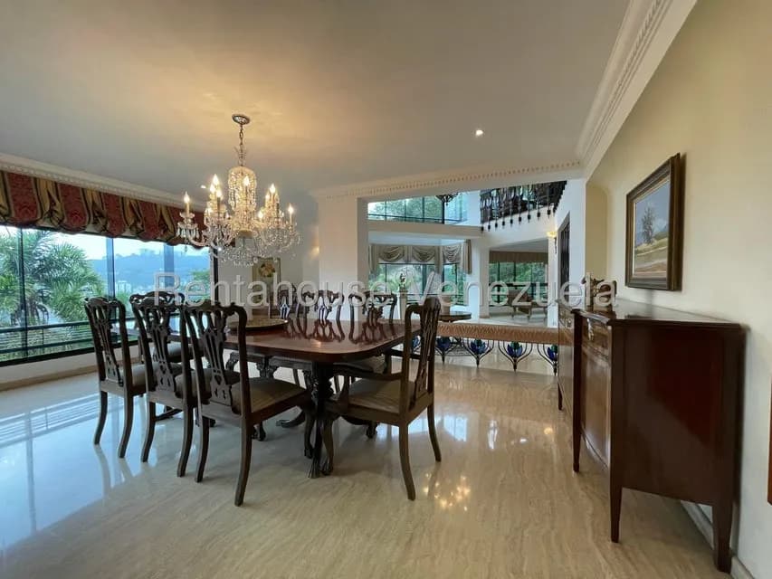 Apartamento (Multiples Niveles) en Alquiler en Colinas de Valle Arriba, Distrito Metropolitano