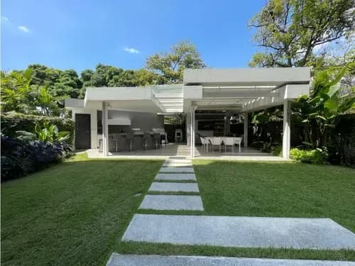 Se Vende Apto Pb 680m² 4h+1s/8b+1s/7p La Castellana