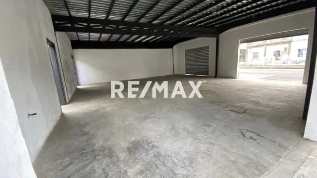 Local comercial av. principal
