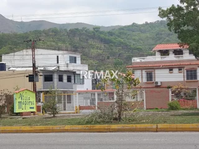 CASA EN VENTA EN CONJUNTO RESAIDENCIAL VILLA MAPORAL SAN DIEGO ESTADO CARABOBO