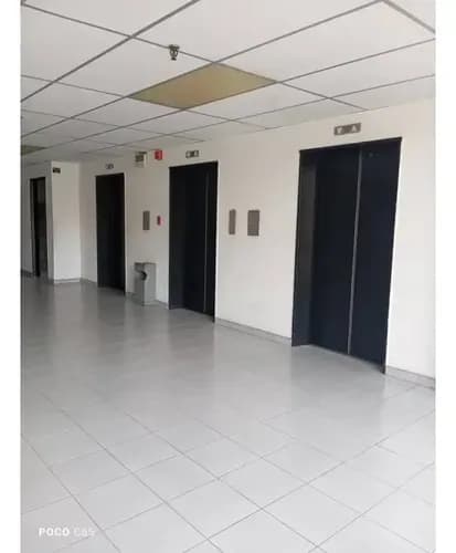 Se Vende Oficina 167,39mtrs2 En La Avenida Fuerzas Armadas Ym
