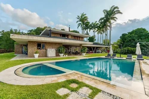 Casa En Venta En Cerro Verde