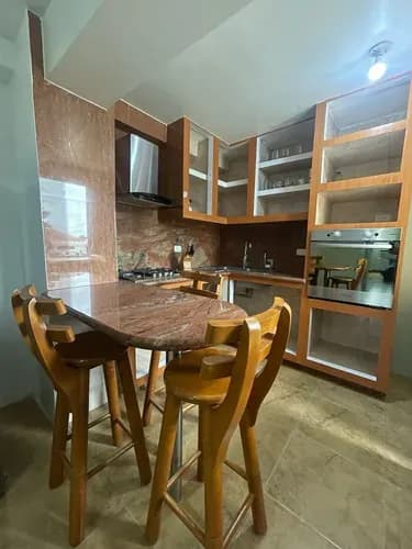 Apartamento En Res San Francisco Ubicado En El Exclusivo Sector Seminario San Diego.mr Solo Clientes