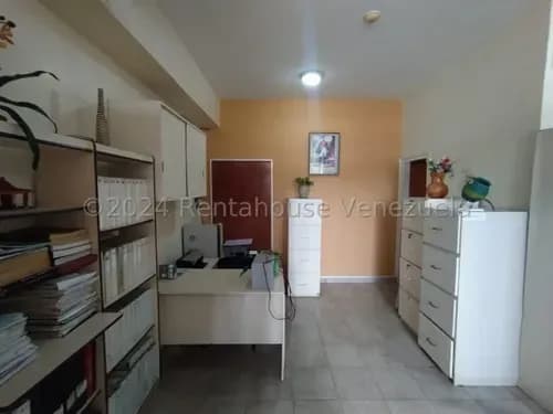 Lcda. Milagros Inmuebles Nazareth Oficina En Venta En Barquisimeto Lara Zona Centro. Codigo Del Inmueble 25-4173 Economica Comercial Economico