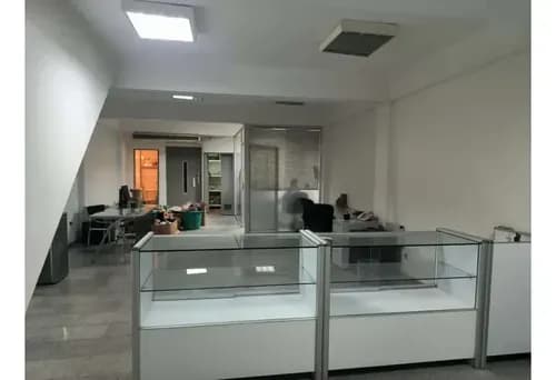 Venta Edificio Comercial De 500m² A Estrenar En Chacao