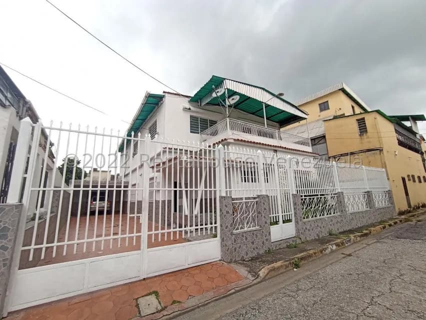 Casa (Duplex) en Venta en La Coromoto, Aragua