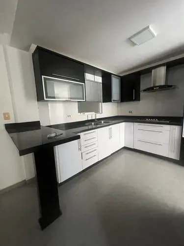 Nallio Alquila Townhouse En San Diego Conjunto. Pozo Esmeralda