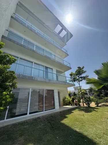 Apartamento En Obra Blanca Con Planta 100% En Venta En Tucacas, Residencias Puerto Morrocoy - Conjunto Exclusivo Atmlf