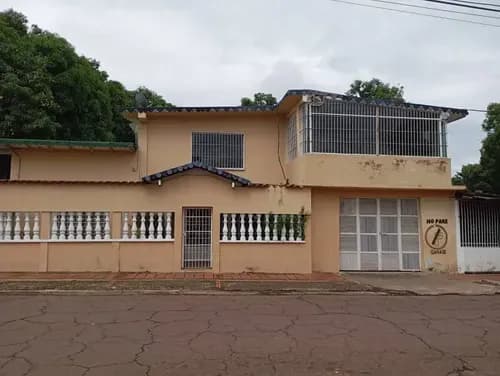Amplia Y Confortable Casa En Excelente Ubicación