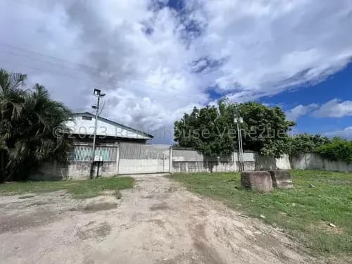 Terreno En Venta En Precio De Oportunidad La Morita 1 Maracay Son 1116mts #26-2817 Rm