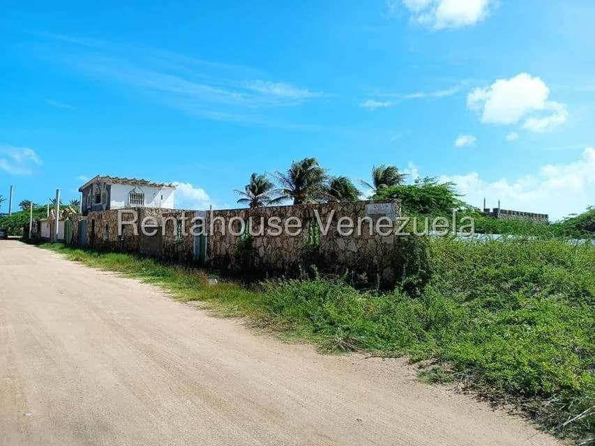 Terreno (Comercial) en Venta en Adicora, Falcon